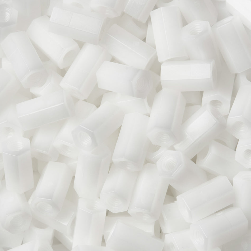 Polyasetaali (POM) Välimutterit